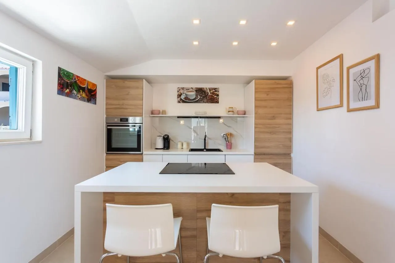 Apartamento The Place Trogir Croácia
